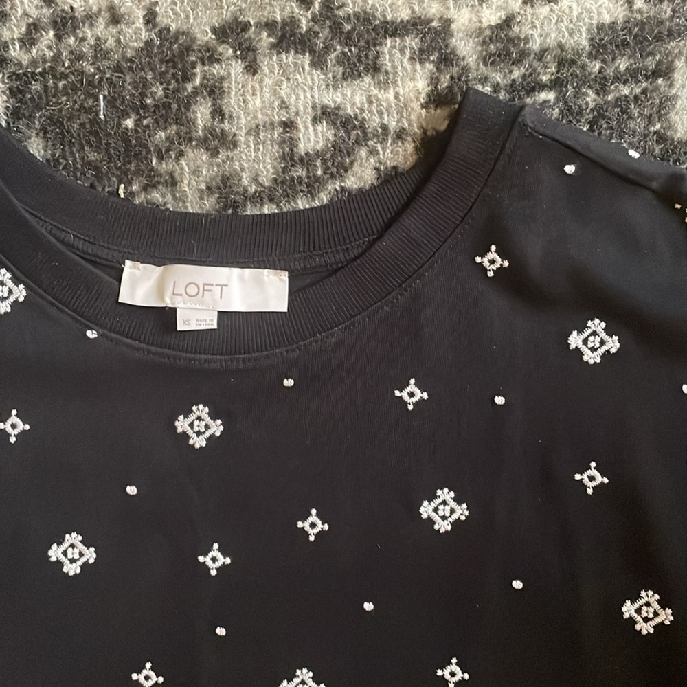 Loft Tee - Picture 2 of 3
